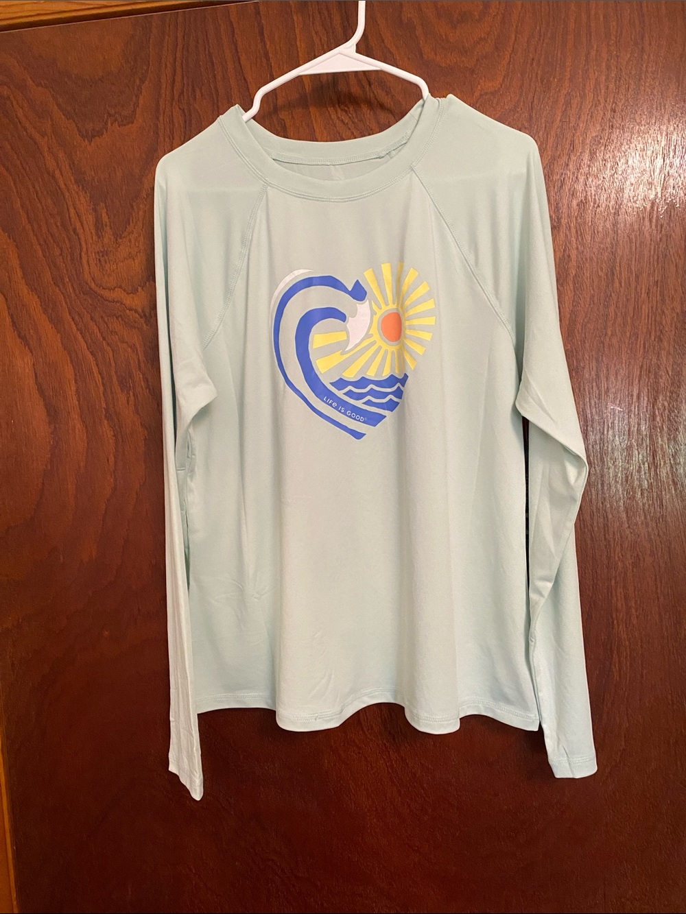 Life is good women’s size XL sun shirt